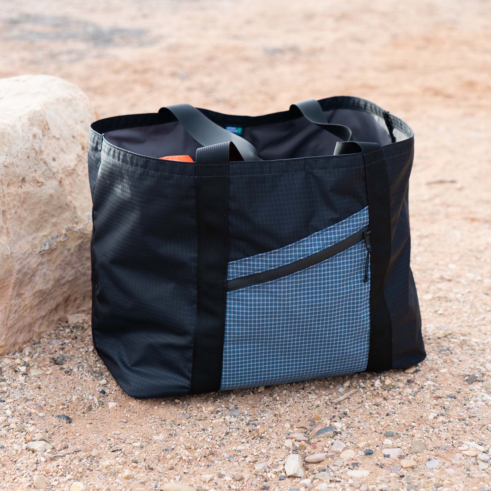 gear tote PINYON GEAR TOTE · 35L BlackOut / Avocado